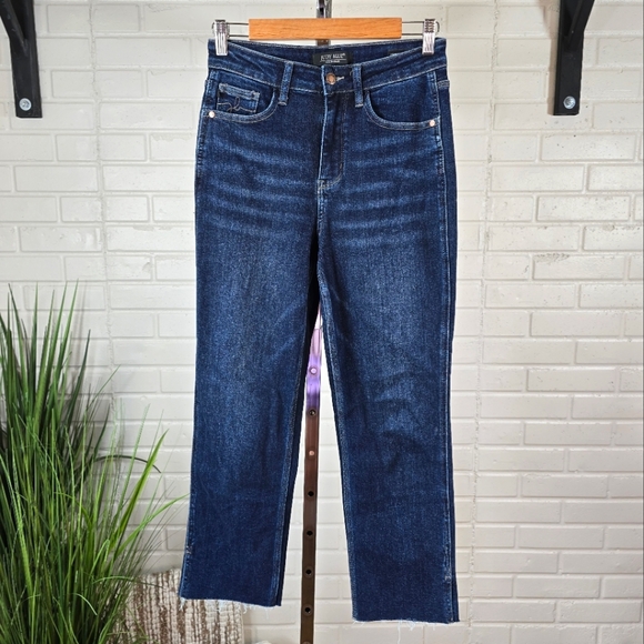 Judy Blue Cropped High Rise Straight Dark Wash Jeans Size 3 Or 26 - Picture 2 of 13